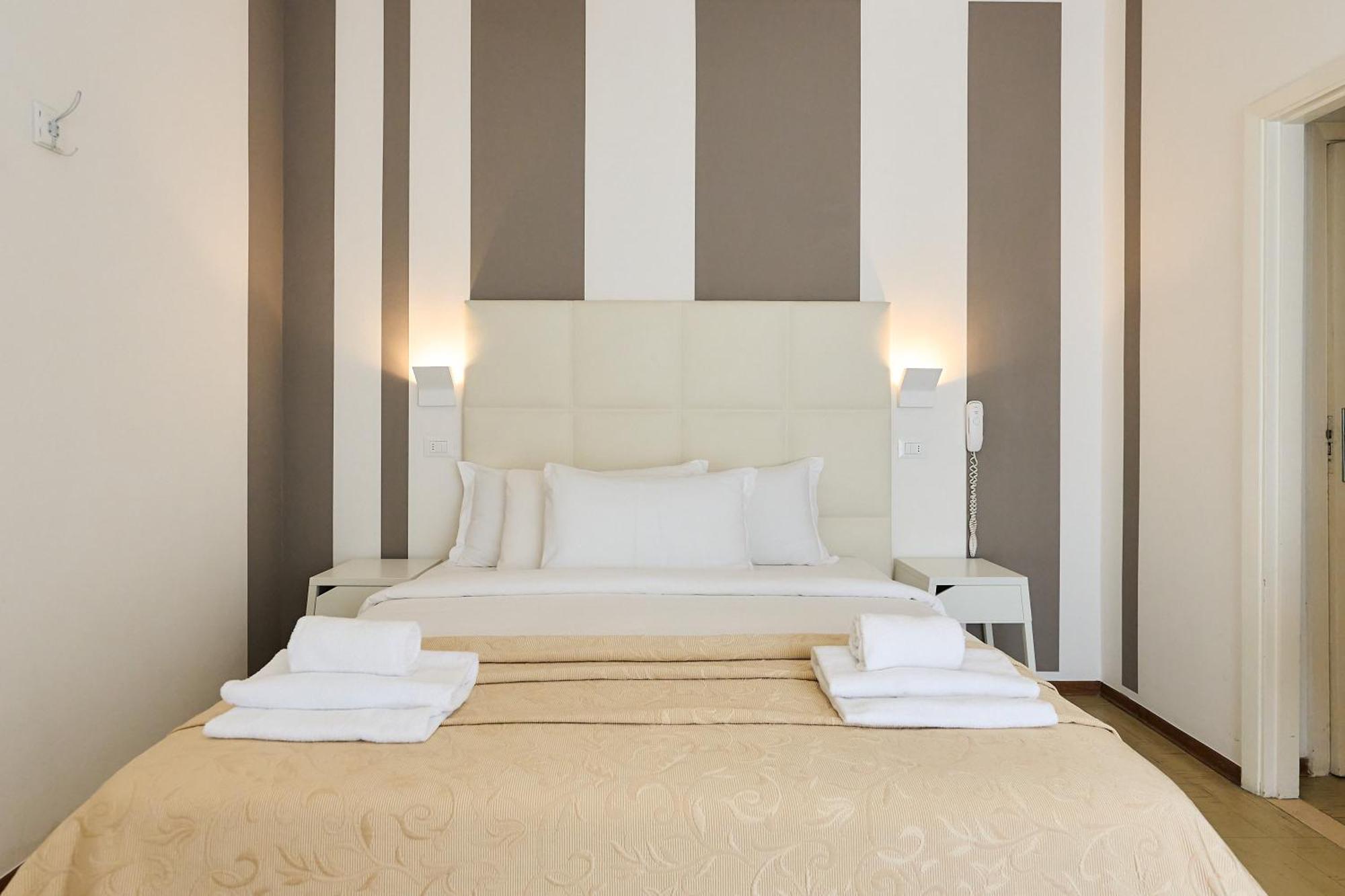 Hotel Bruna B&B Milano Marittima Buitenkant foto