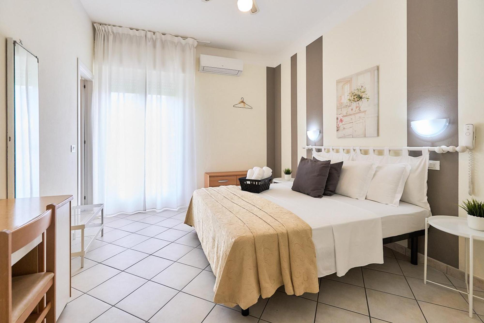 Hotel Bruna B&B Milano Marittima Buitenkant foto
