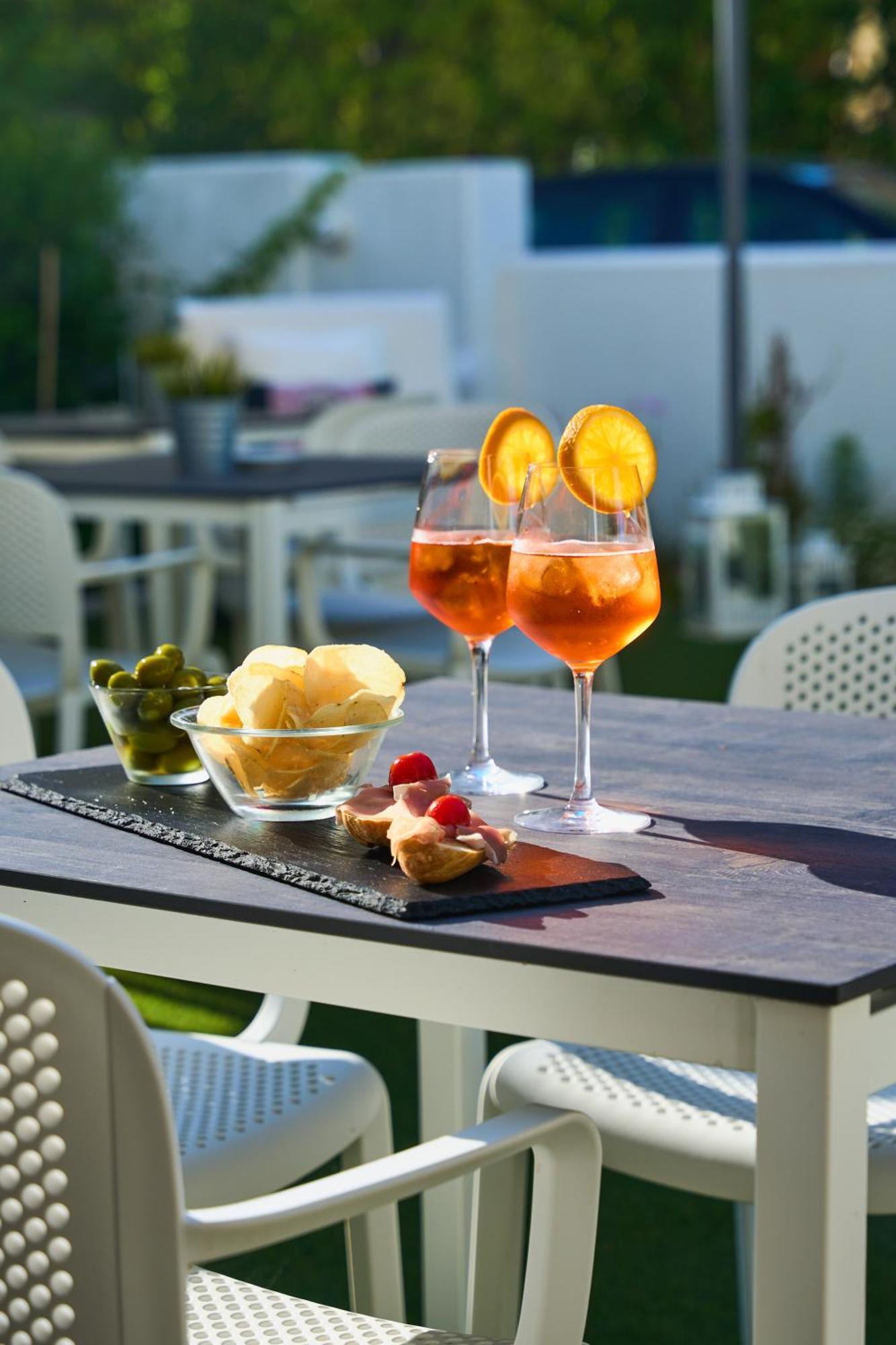 Hotel Bruna B&B Milano Marittima Buitenkant foto
