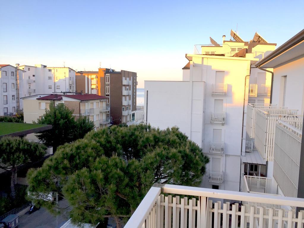 Hotel Bruna B&B Milano Marittima Buitenkant foto