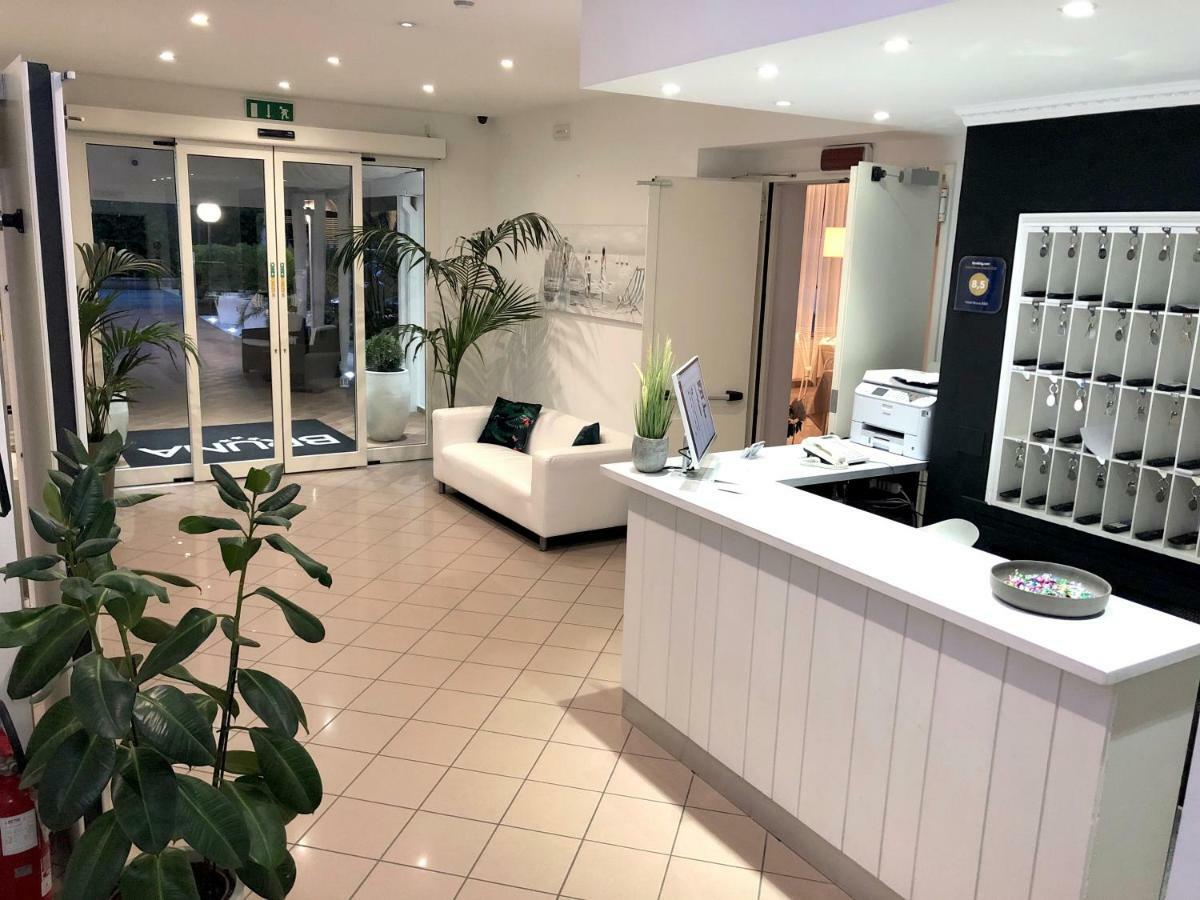 Hotel Bruna B&B Milano Marittima Buitenkant foto